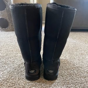 UGG Classic Tall II boot size 8